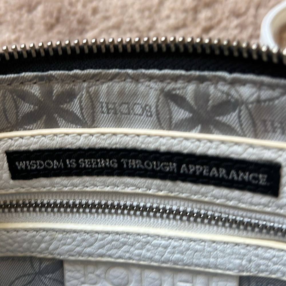 BODHI Leather Crossbody Bag - Picture 6 of 7